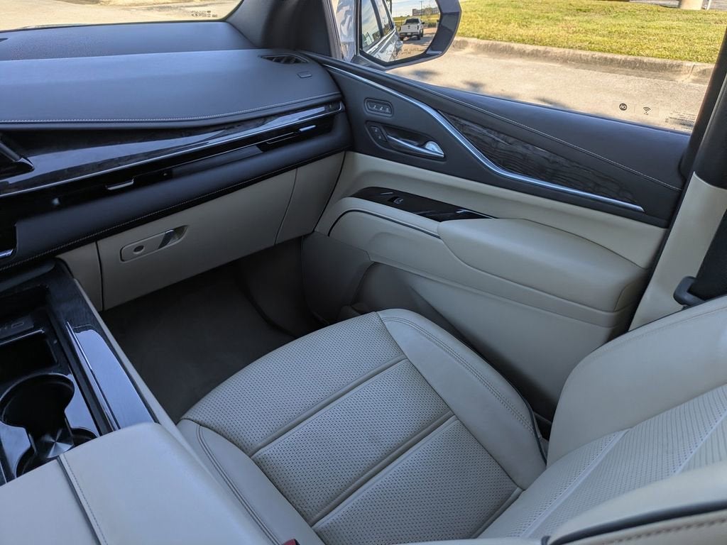 2022 Cadillac Escalade Premium Luxury