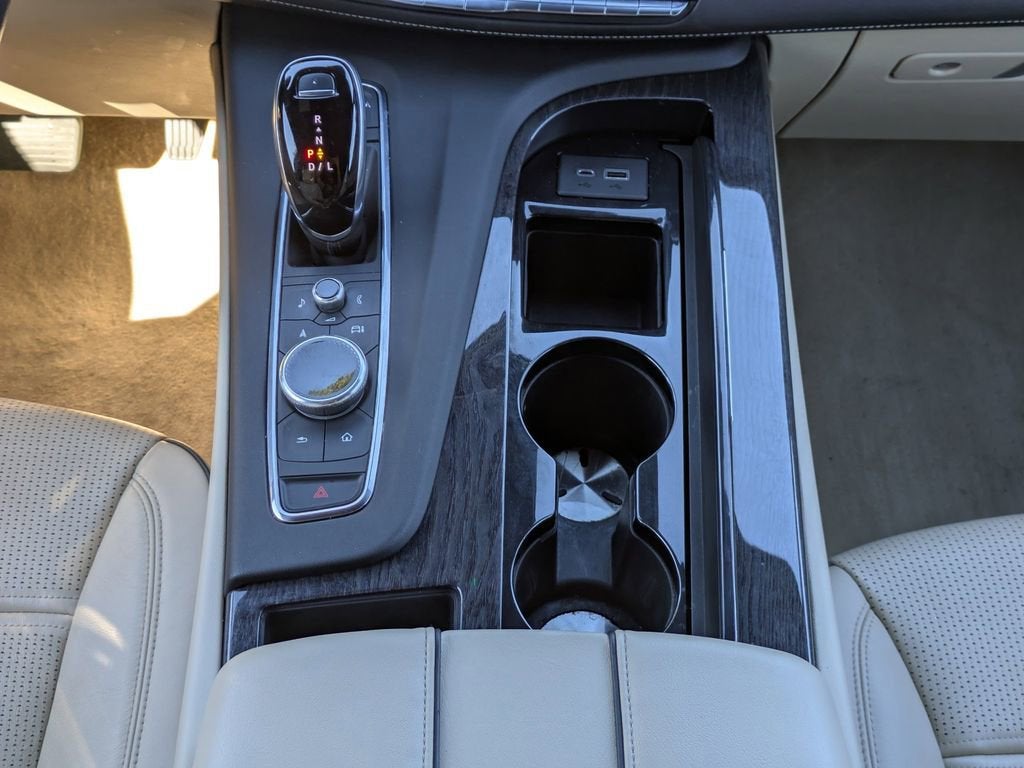 2022 Cadillac Escalade Premium Luxury