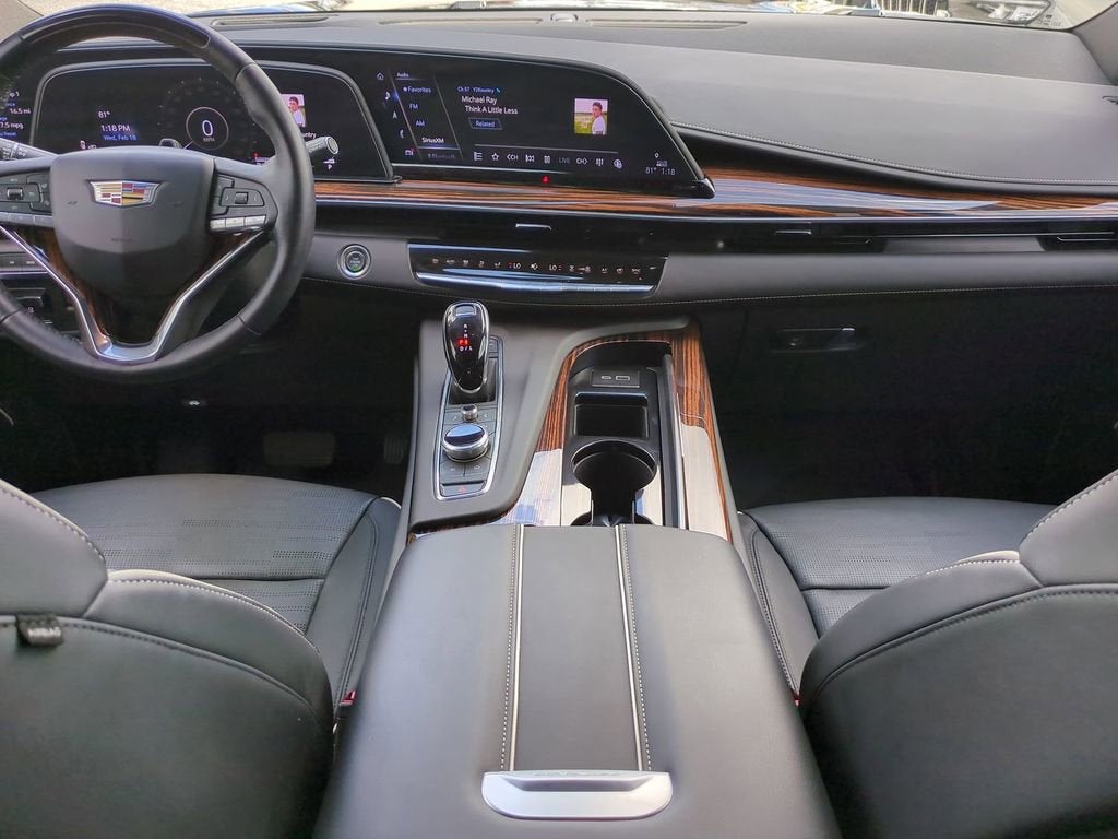 2024 Cadillac Escalade ESV Premium Luxury