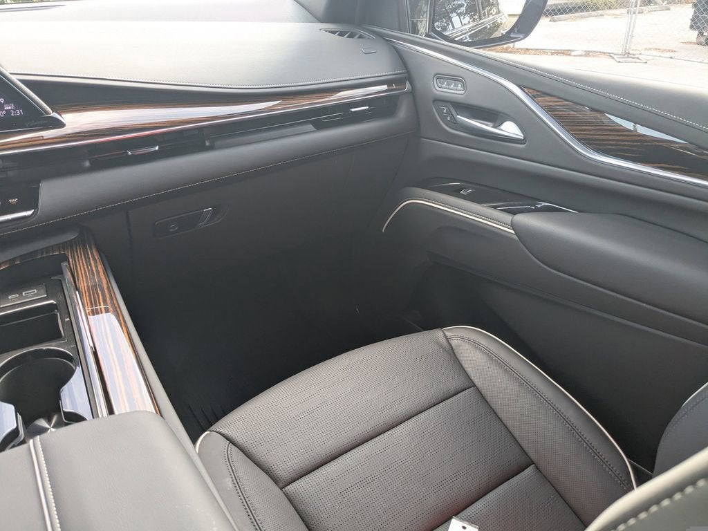 2024 Cadillac Escalade ESV Premium Luxury