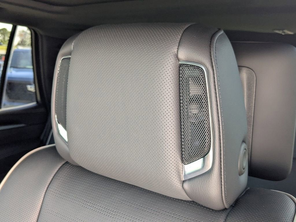 2025 Cadillac Escalade Premium Luxury