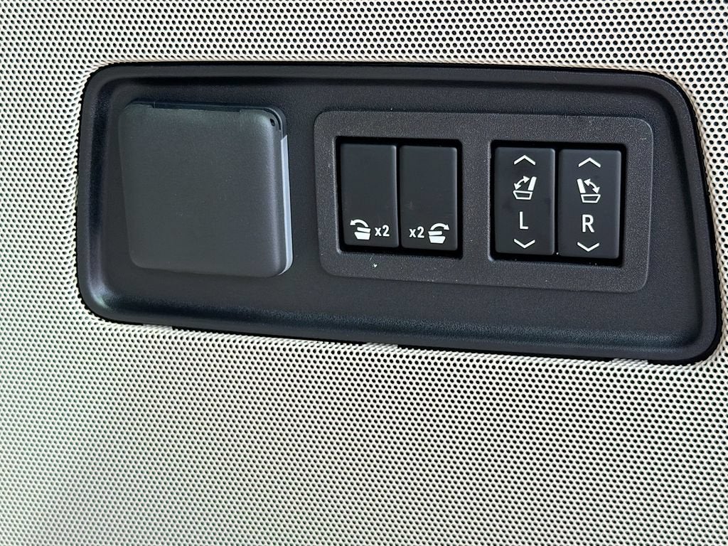 2026 Cadillac Escalade Platinum Luxury