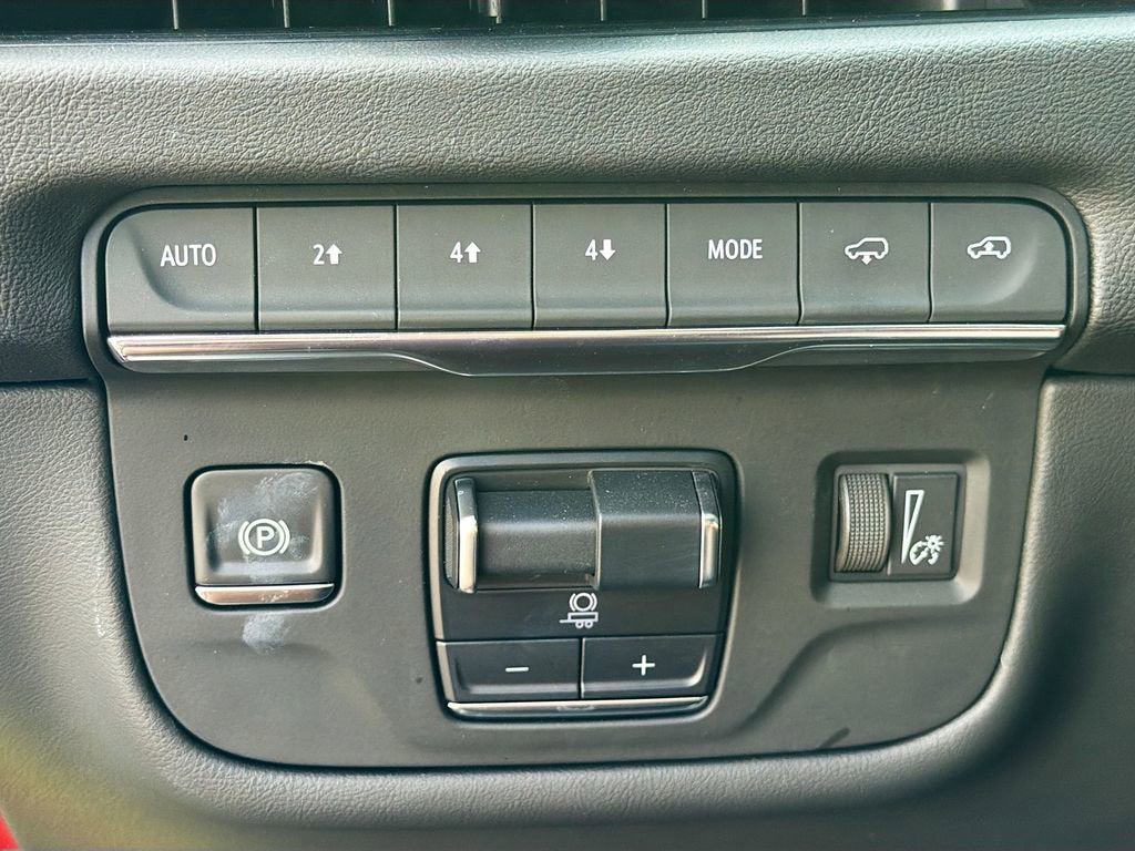 2025 Cadillac Escalade Sport