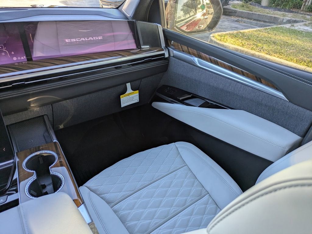 2026 Cadillac Escalade Platinum Sport