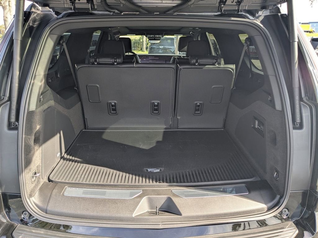 2025 Cadillac Escalade ESV Premium Luxury