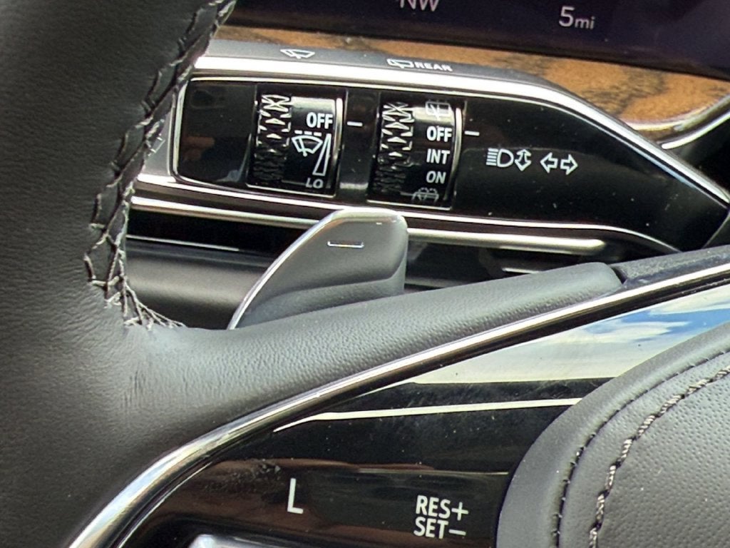 2026 Cadillac Escalade ESV Platinum Luxury