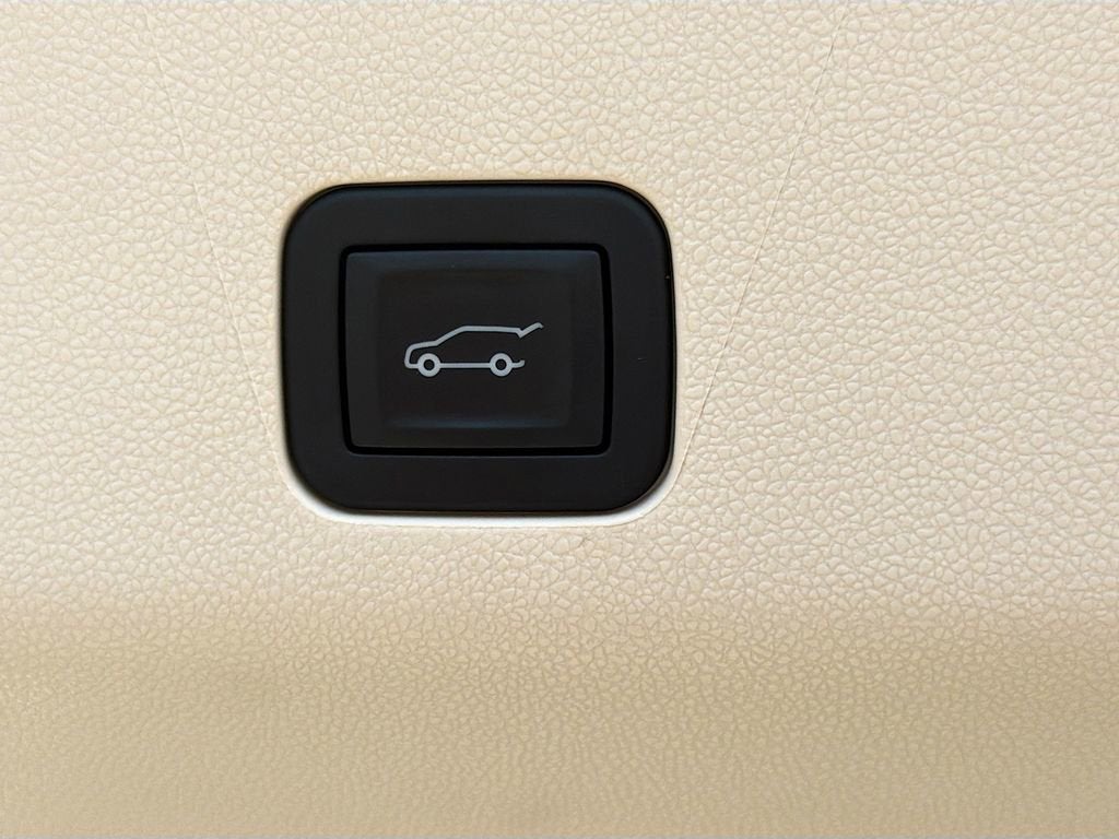 2025 Cadillac Escalade ESV Sport Platinum