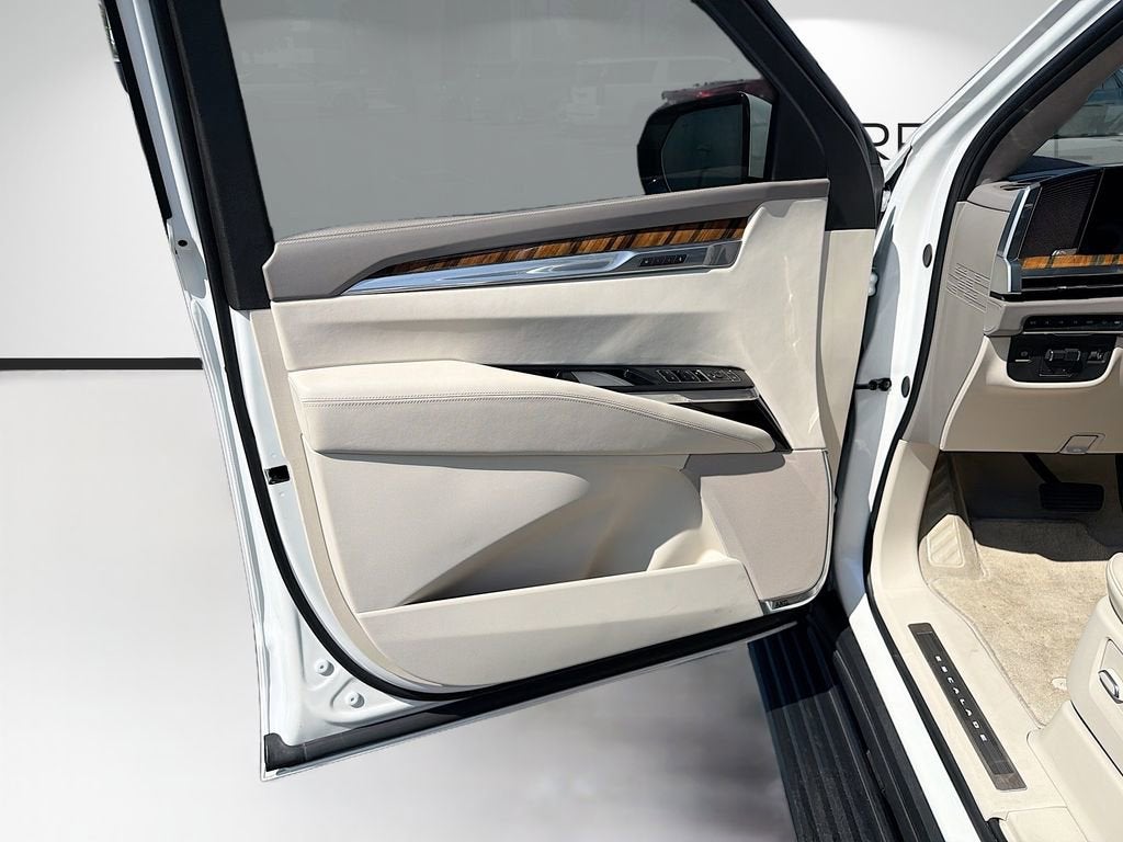 2025 Cadillac Escalade ESV Sport Platinum