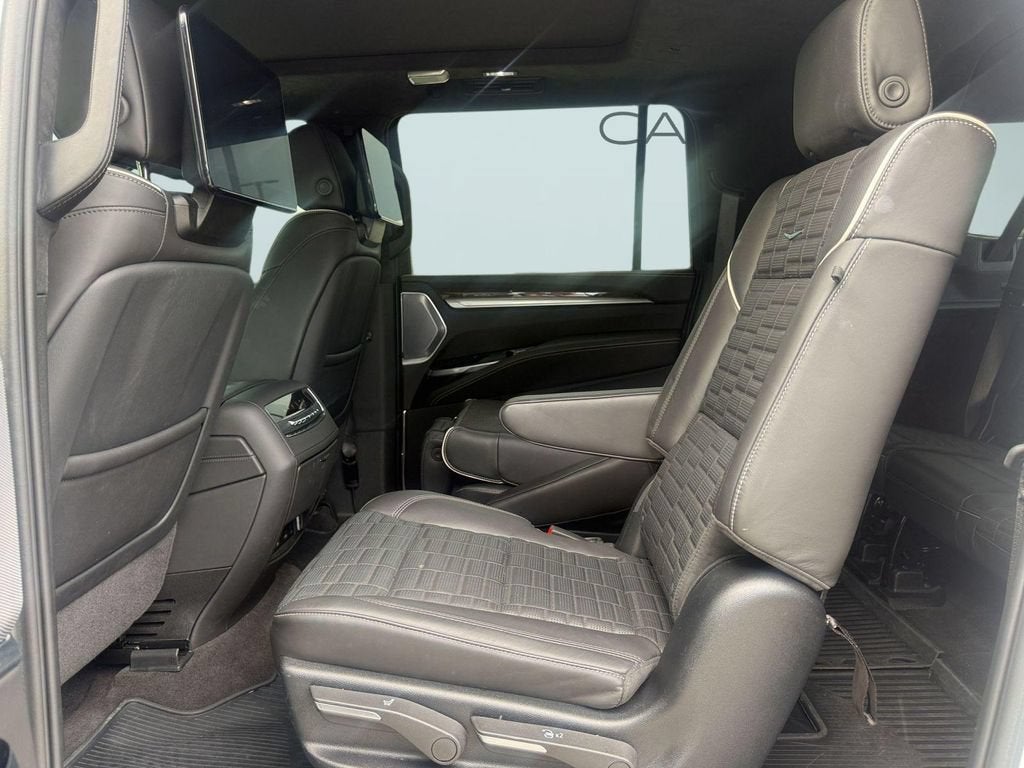 2025 Cadillac Escalade ESV Sport Platinum