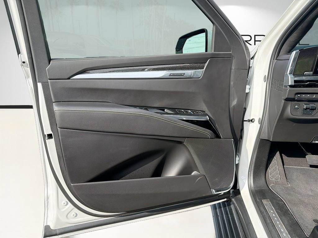 2025 Cadillac Escalade ESV Escalade-V ESV