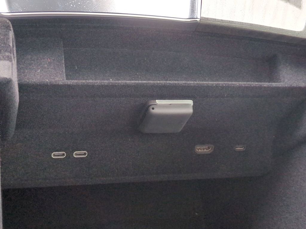 2025 Cadillac ESCALADE IQ Sport 1