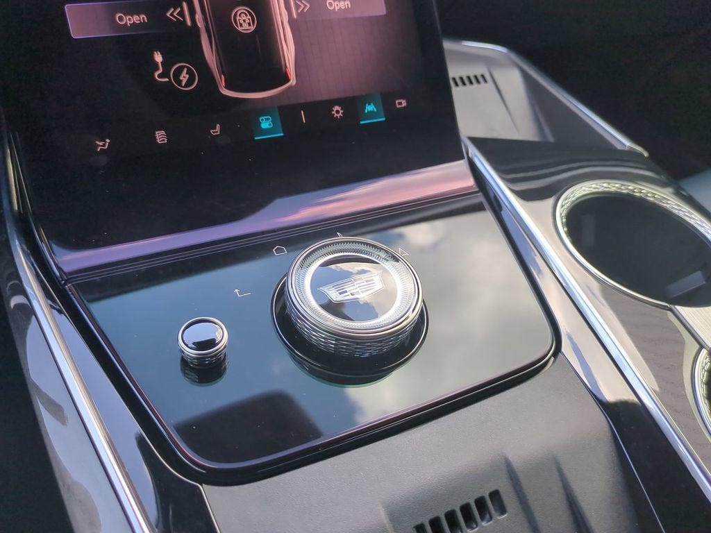 2025 Cadillac ESCALADE IQ Sport 2