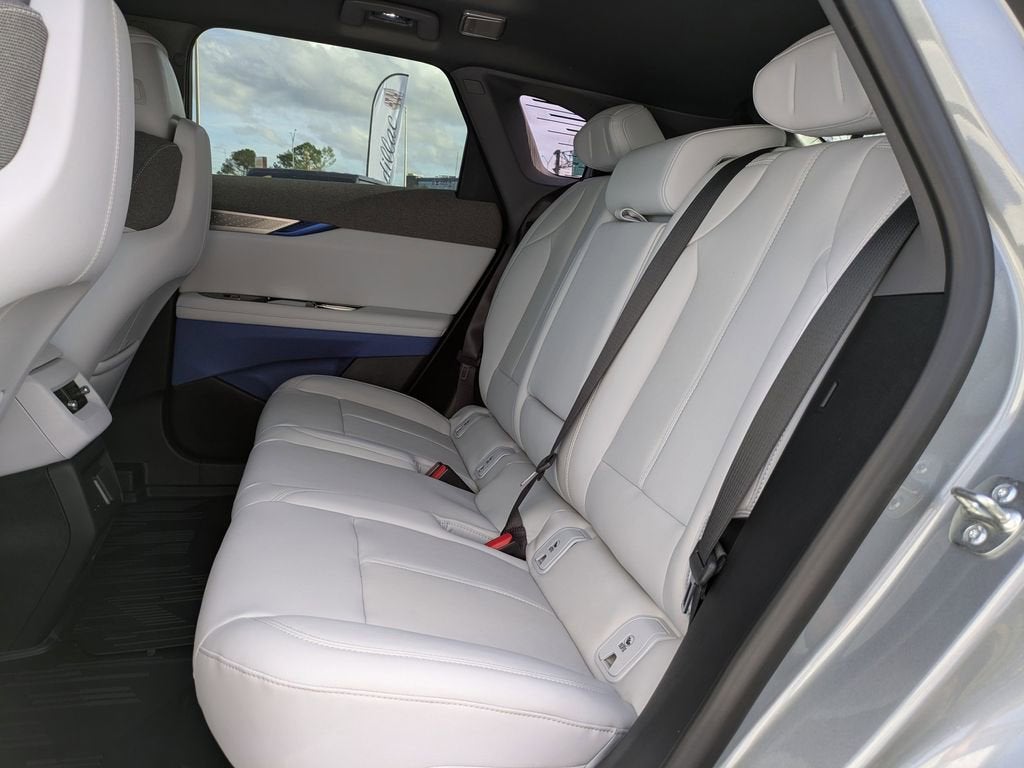 2026 Cadillac OPTIQ Luxury