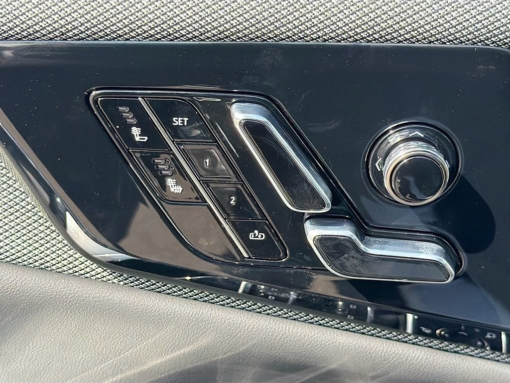 2027 Cadillac OPTIQ Luxury