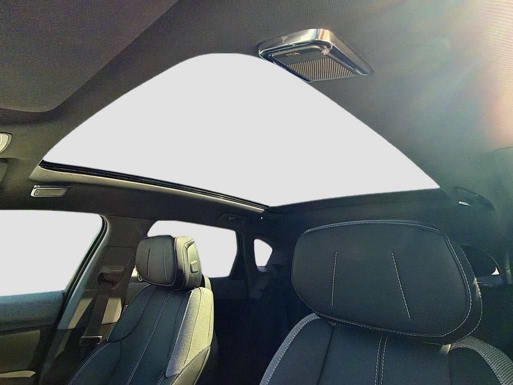 2027 Cadillac OPTIQ Luxury