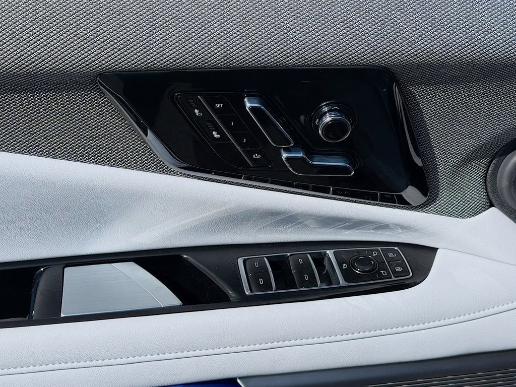 2027 Cadillac OPTIQ Luxury