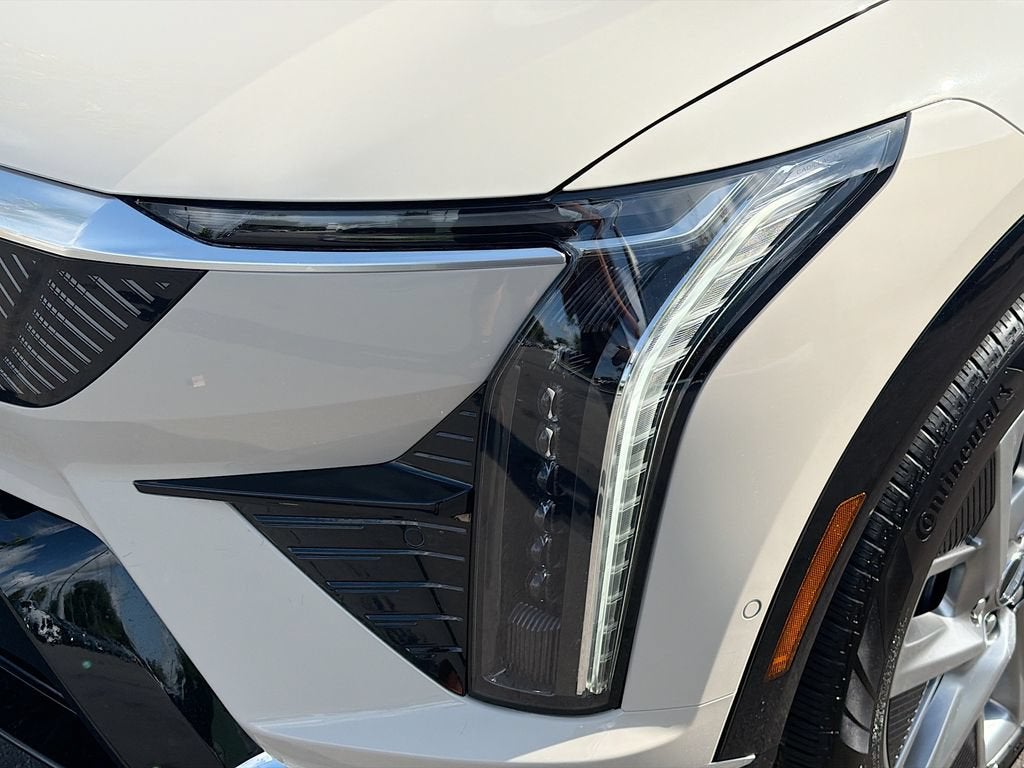 2027 Cadillac OPTIQ Luxury