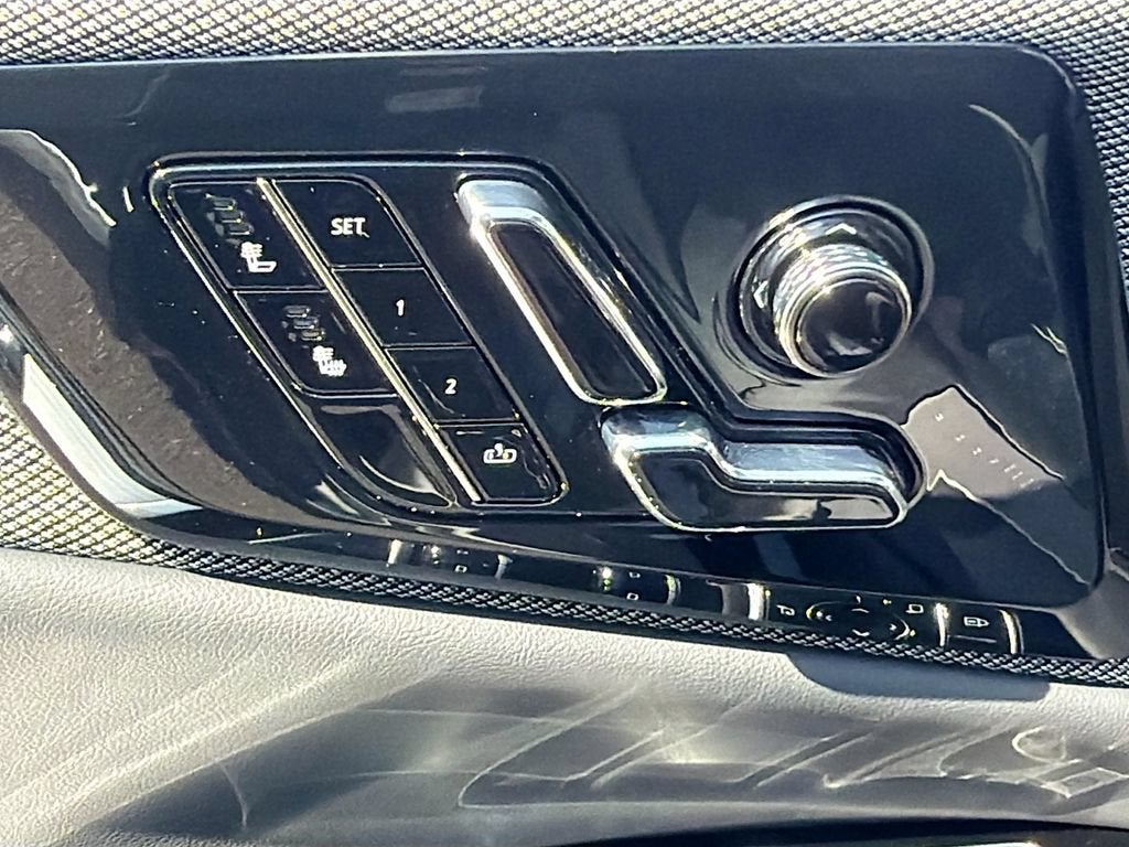 2027 Cadillac OPTIQ Luxury