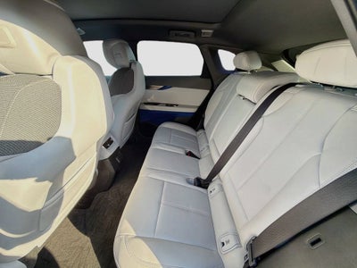 2025 Cadillac OPTIQ Luxury 1