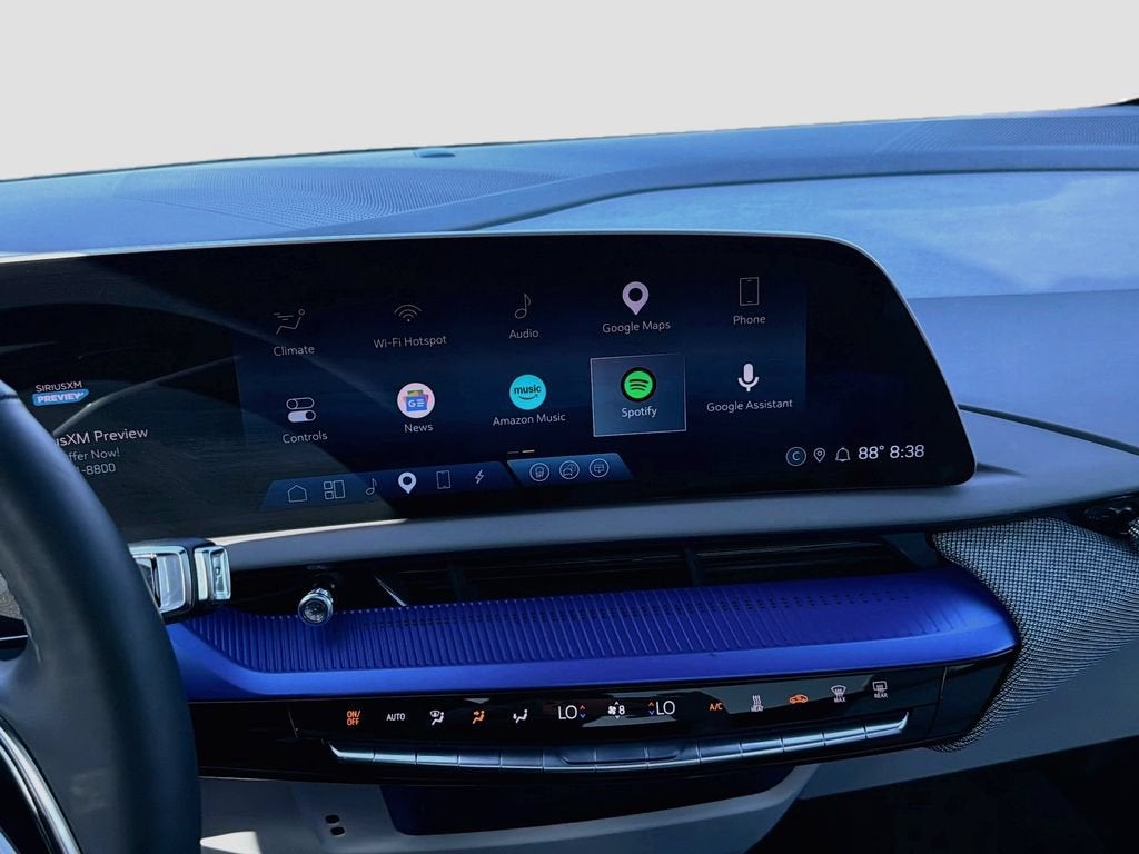 2025 Cadillac OPTIQ Luxury 1