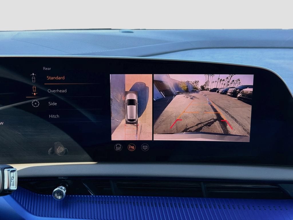 2025 Cadillac OPTIQ Luxury 1