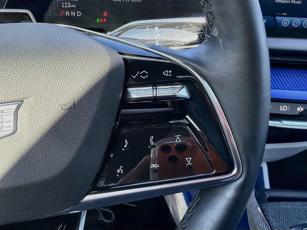 2025 Cadillac OPTIQ Luxury 1