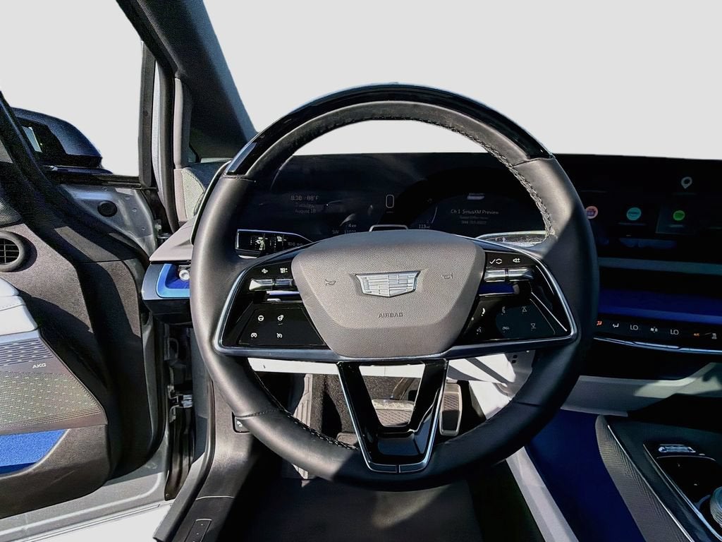 2025 Cadillac OPTIQ Luxury 1