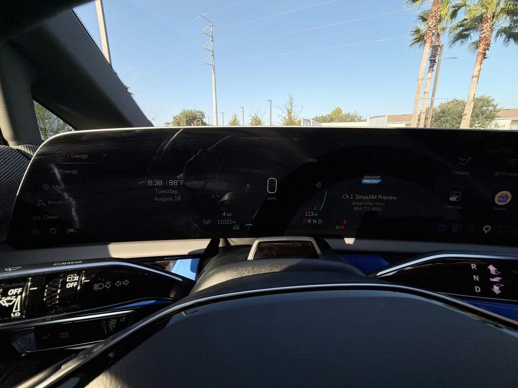 2025 Cadillac OPTIQ Luxury 1