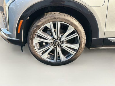 2025 Cadillac OPTIQ Luxury 1