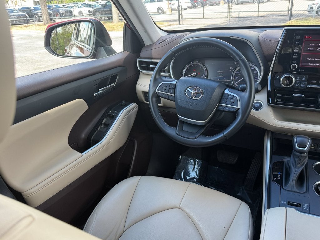 2022 Toyota Highlander XLE