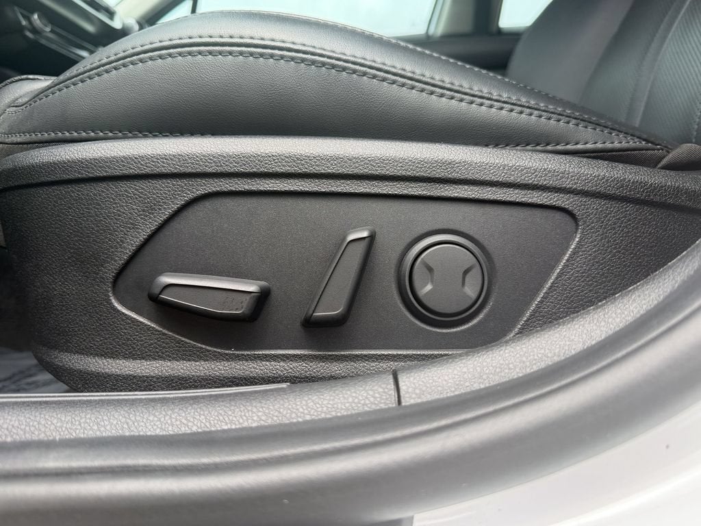 2023 Kia K5 EX