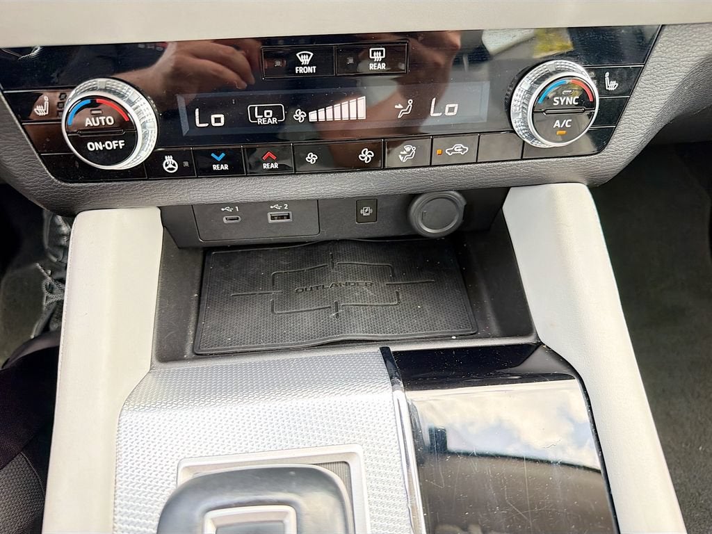 2023 Mitsubishi Outlander SEL