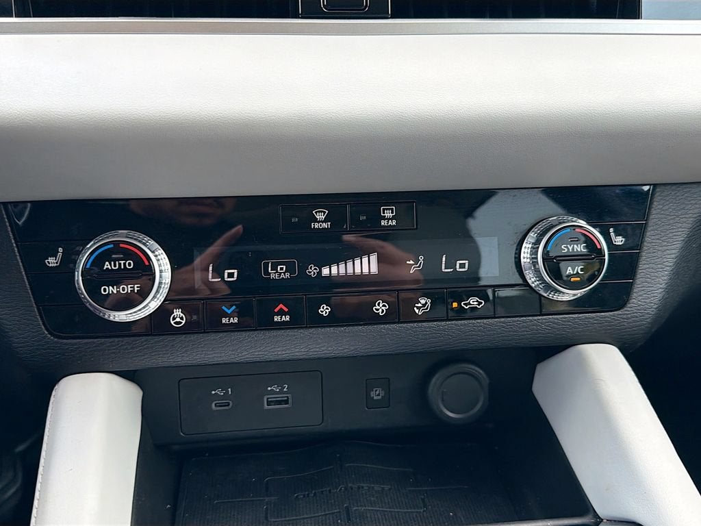 2023 Mitsubishi Outlander SEL
