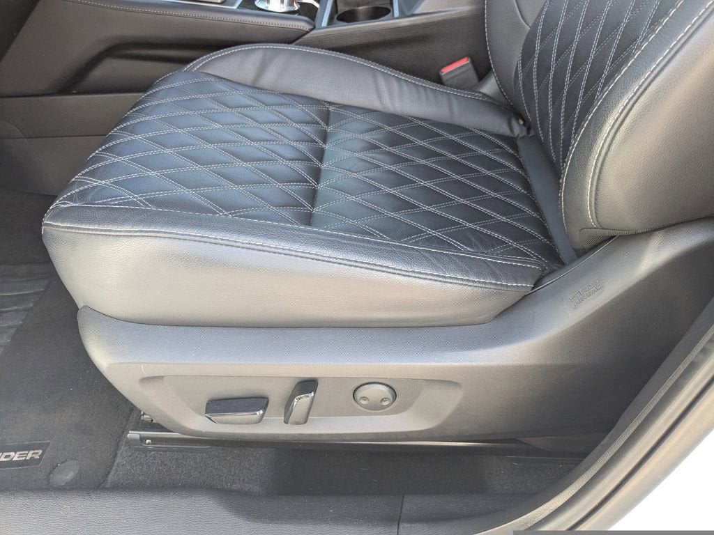 2023 Mitsubishi Outlander SEL