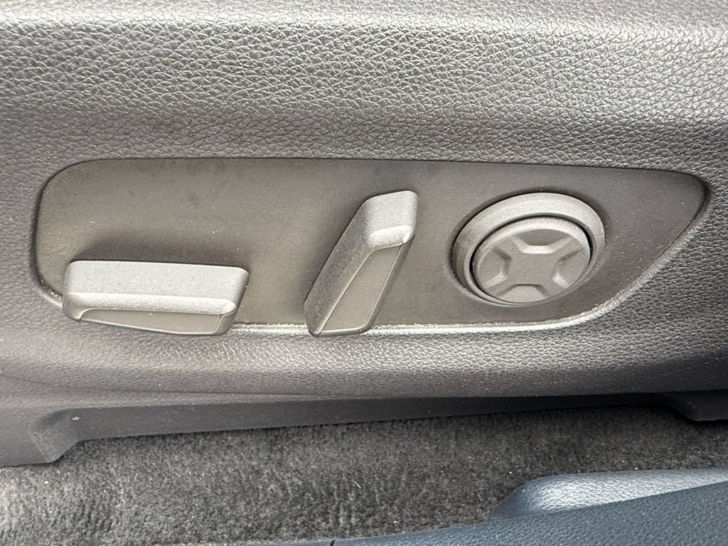 2025 Kia Carnival Hybrid EX