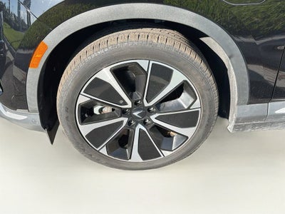 2024 VINFAST VF 8 Plus