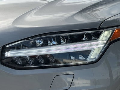 2024 Volvo XC90 Recharge Plug-In Hyb Plus Bright Theme