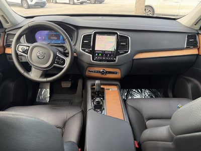 2024 Volvo XC90 Recharge Plug-In Hyb Plus Bright Theme