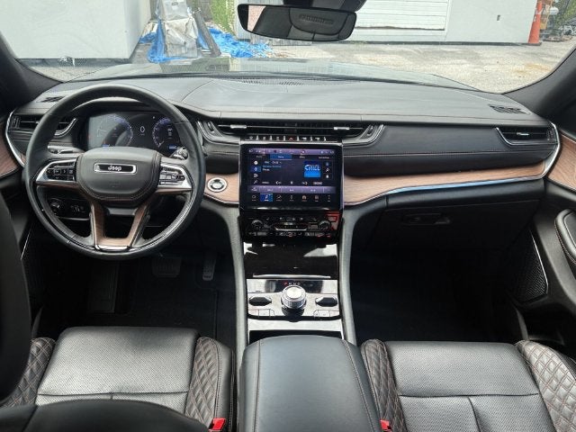 2025 Jeep Grand Cherokee Summit