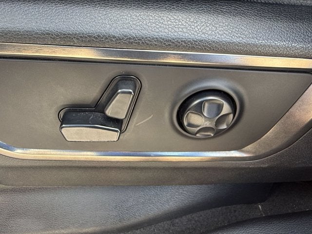 2019 RAM 1500 Limited Crew Cab 4x2 5'7" Box