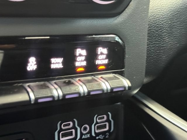 2019 RAM 1500 Big Horn/Lone Star Crew Cab 4x4 5'7" Box