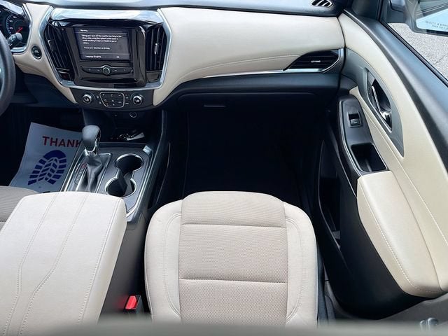2022 Chevrolet Traverse LS