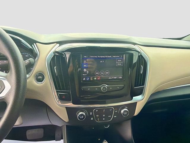 2022 Chevrolet Traverse LS