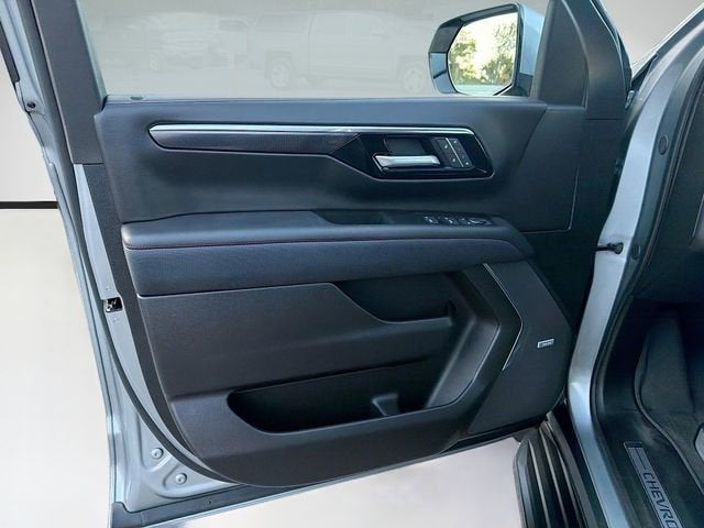 2025 Chevrolet Tahoe RST