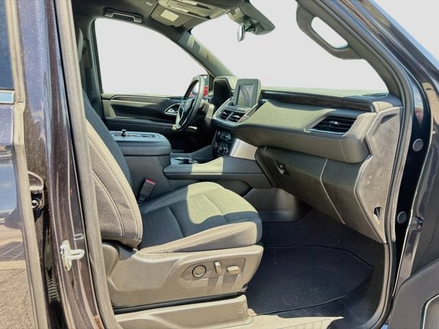 2024 Chevrolet Suburban LS