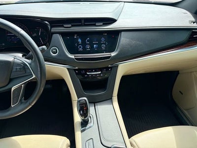 2018 Cadillac XT5 Luxury FWD
