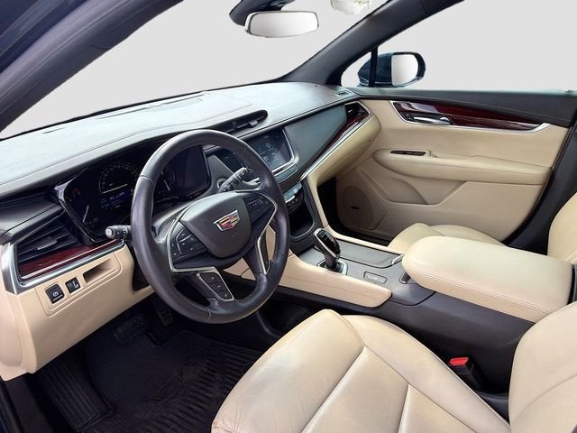 2018 Cadillac XT5 Luxury FWD