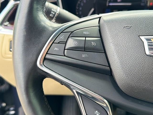 2018 Cadillac XT5 Luxury FWD