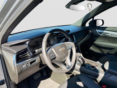 2025 Cadillac XT6 Luxury
