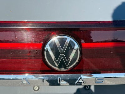 2024 Volkswagen Atlas Cross Sport 2.0T SEL Premium R-Line